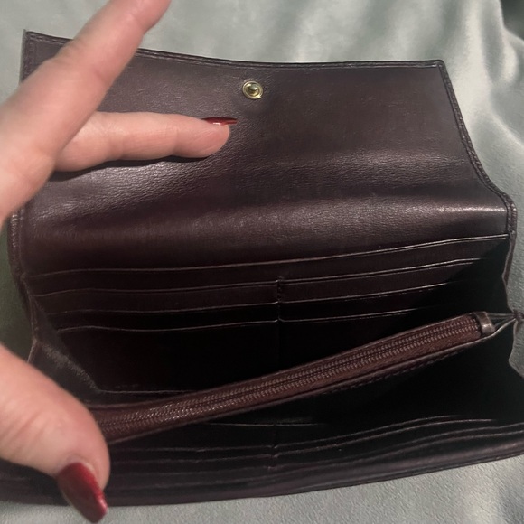 🔥Authentic Gucci Guccissima embossed leather wallet with gold heart GG logo - Picture 7 of 13